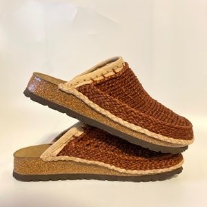 LAST PAIR!! Birkenstock Betula Woven Jute Rafia Kenia Tibetan Red Slip On Sandal
